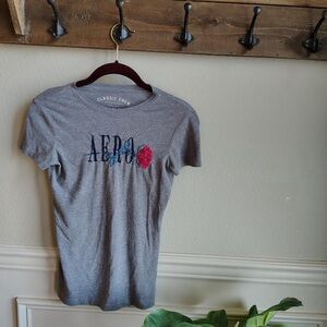 Aero Rose Graphic Tshirt Womens XS Gray Fitted Embroidered Rose Aeropostale